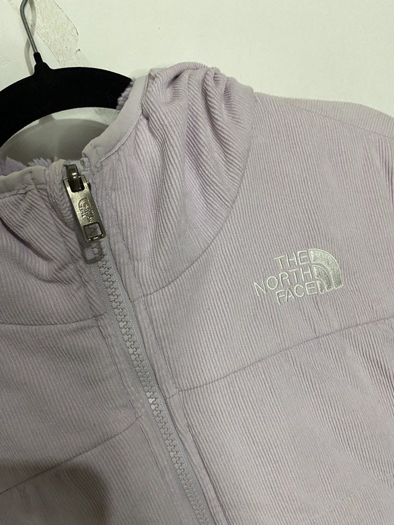The North Face Reversible Purple Jacket (Category: Coats, Jackets and Outerwear) located in San Pedro. Submitted by kristofesp08227 (Listing ID 1463036115, Image 2). Description: The North Face Reversible Purple Jacket Sz XL on tag 21 x 27 8/10 condition 8/10 color rate PM FOR MORE DETAILS .