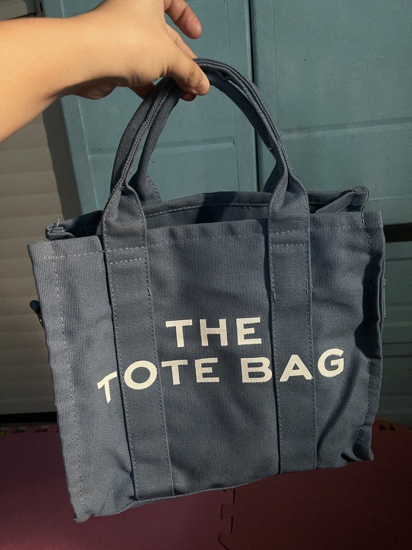 the tote bag (Category: Tote Bags) located in Matanog. Submitted by jcamill3 (Listing ID 1462971269, Image 1). Description: no issue.