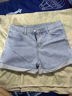 (Category: ) located in . Submitted by ryzsxc (Listing ID 1463050118, Image 1). Description: .
