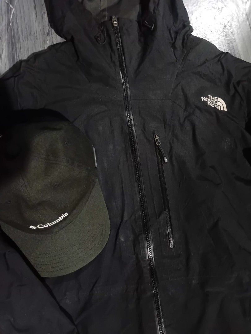 TNF GORE-TEX JACKET (Category: Coats, Jackets and Outerwear) located in Mercedes. Submitted by kiel1 (Listing ID 1462943223, Image 2). Description: LARGE FIT TO XL L- 30 W- 23 GOOD CONDITION ISSUE: EXPIRED AND PINHOLE (NEGOTIABLE PA SA PRICE OFFER LANG) LOC: DAET CAMARINES NORTE (BICOL) SOLD NA YUNG COLUMBIA CAP DM📩.