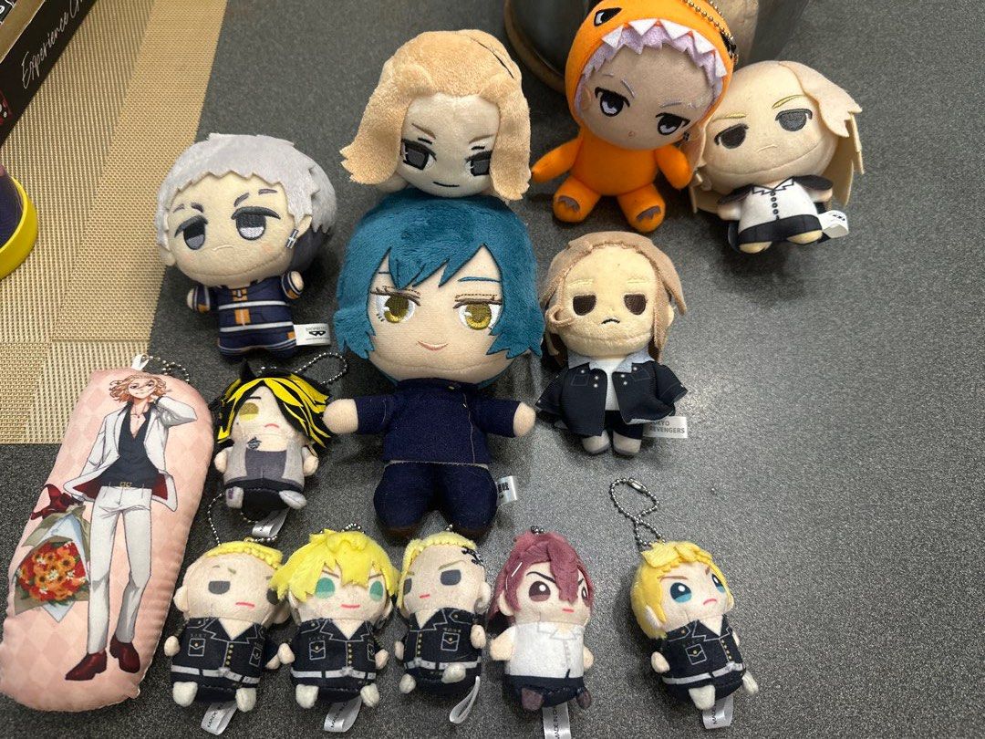 Tokyo Revengers Keychain Collection (Category: Plushies & Soft Toys) located in Cainta. Submitted by shopbyyna (Listing ID 1463008080, Image 1). Description: - Assorted anime plushies available - Features characters from popular series - Some plushies include attached keychains - Perfect for anime collectors and fans - Message me if you're looking for specific characters Take all 13pcs.