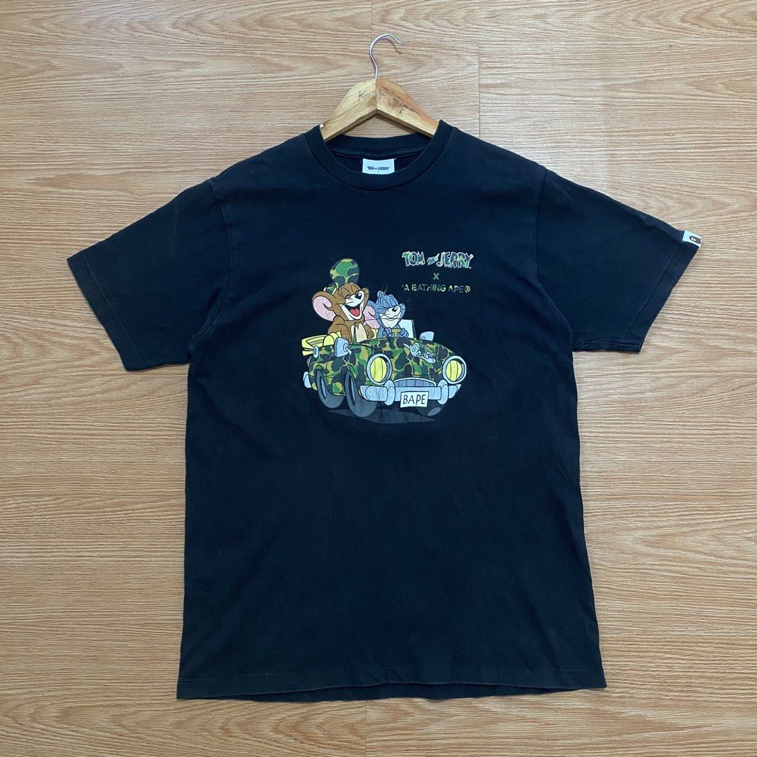 Tom & Jerry x Bape (Category: Tshirts & Polo Shirts ) located in Bislig. Submitted by kre_jey.24 (Listing ID 1463013140, Image 1). Description: Dimes 19x27 Medium fit Excellent condition Color rate 9.8/10 Minimal hairline Need wash only.