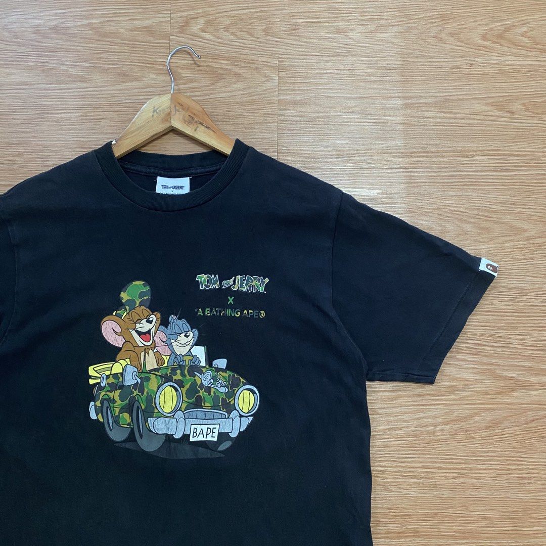 Tom & Jerry x Bape (Category: Tshirts & Polo Shirts ) located in Bislig. Submitted by kre_jey.24 (Listing ID 1463013140, Image 3). Description: Dimes 19x27 Medium fit Excellent condition Color rate 9.8/10 Minimal hairline Need wash only.