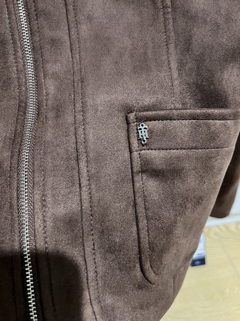 Tommy Hilfiger Brown Suede Jacket (Category: Coats, Jackets and Outerwear) located in Mandaue City. Submitted by nanuique (Listing ID 1462920555, Image 2). Description: .
