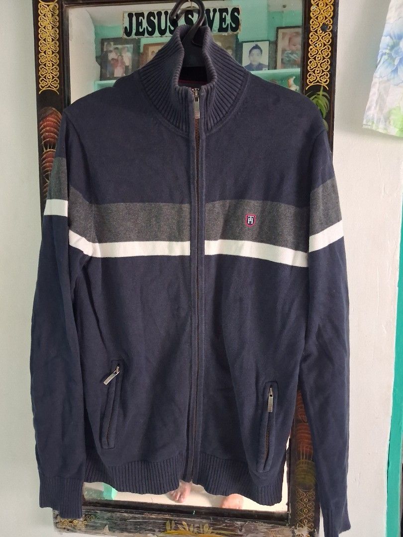 Tommy hilfiger full zip neated (Category: Announcements) located in Manila. Submitted by carlitoboh66625 (Listing ID 1462909613, Image 1). Description: Tommy hilfiger full zip medium 20x28 all details declare color rate 9.5 to 10 price 500.