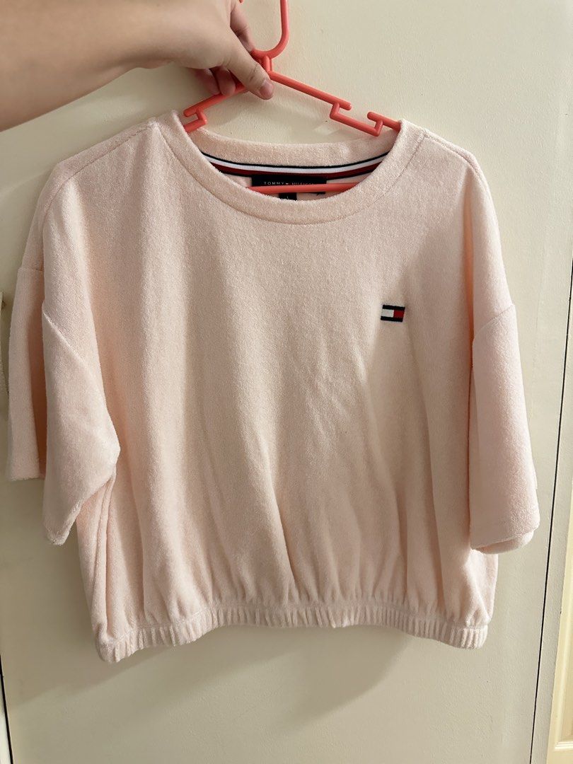 [TOMMY HILFIGER] pink cropped shirt (Category: Shirts) located in Cainta. Submitted by m4tchyyy (Listing ID 1463016409, Image 1). Description: 🌀 no flaws! 🍀 mop: gcash or bdo 🍀 mod: j&t, ggx, or same day delivery within mm.