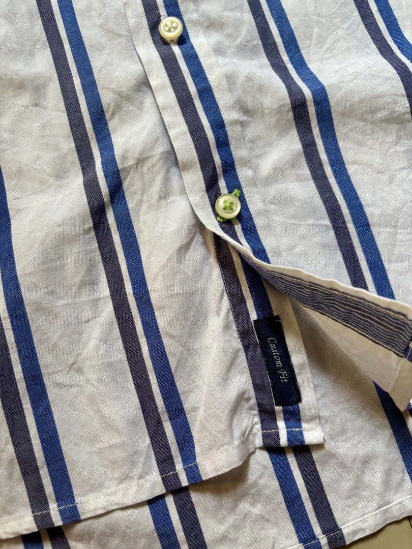 FREE SF: Tommy Hilfiger Stripes Button Down Polo (Category: Tshirts & Polo Shirts ) located in Zamboanga. Submitted by soul.decay (Listing ID 1463011722, Image 3). Description: SHIPPED FIXED Non-nego. Size S-M Men W19 x L24 Pristine condition (No issues) 🚚 J&T Express 💵 BPI/BDO/MariBank Transfer only 📍 Zamboanga City Tags: Tommy , Tommy Hilfiger , Men’s Button down polo .