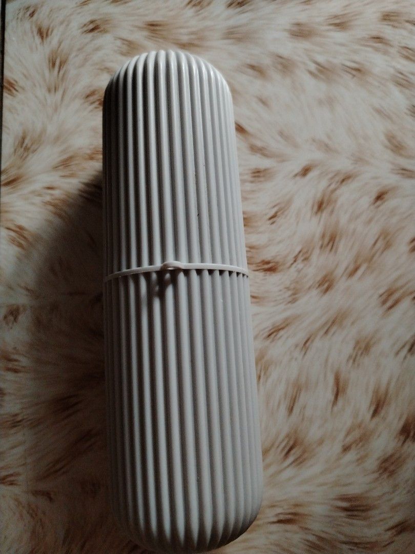 Toothbrush Organizer (Category: Bathroom & Kitchen Fixtures) located in Cavite. Submitted by 1324abegai53000 (Listing ID 1462966238, Image 1). Description: .