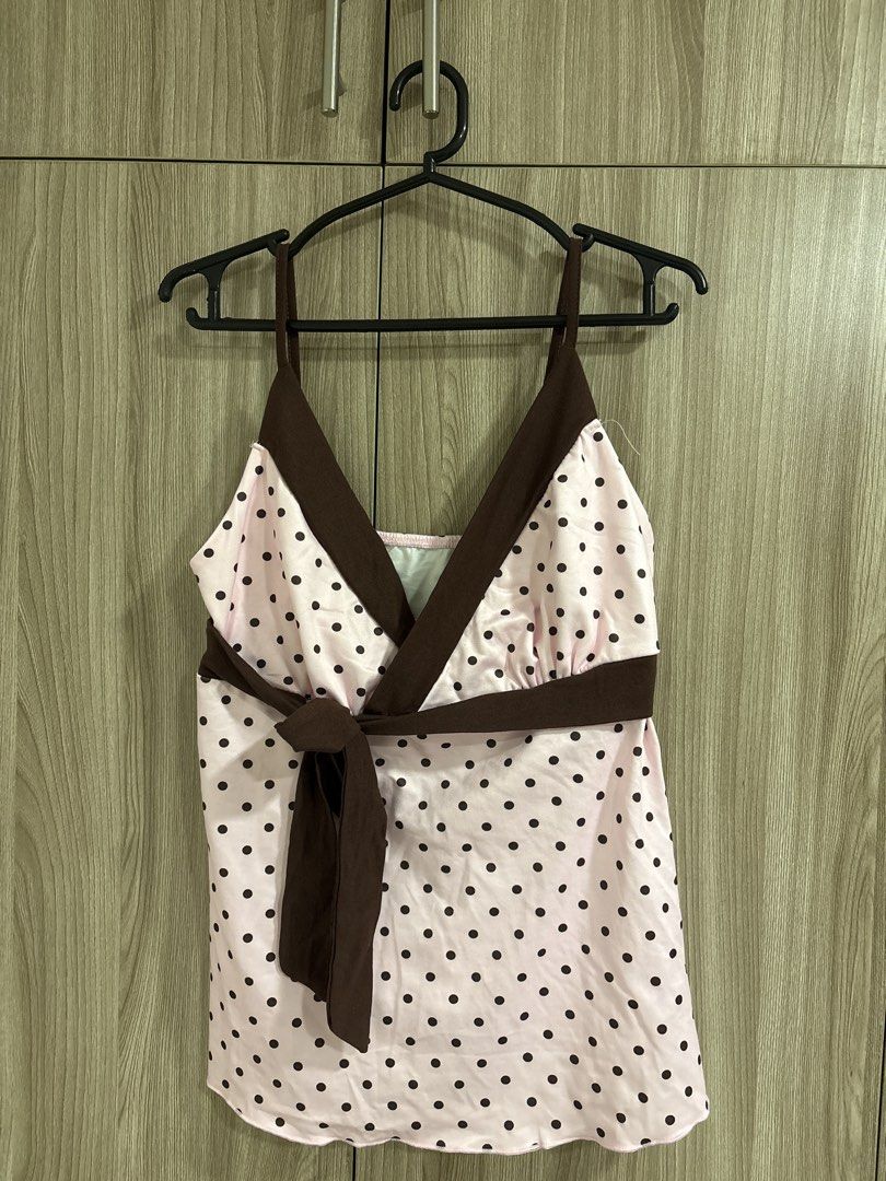 Tops for 350 pesos each only!! (Category: Sleeveless) located in Manila. Submitted by onceuponacloset30 (Listing ID 1463043685, Image 2). Description: Small on tag Brand new!! Pick up 📍Dapitan st. Sampaloc, Manila Pay first if lalamove.