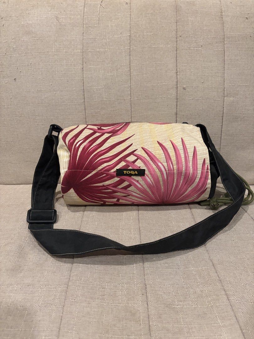 Toqa Mom Sling Tote (Category: Cross-body Bags) located in Las Pinas. Submitted by thisoldattic (Listing ID 1462998921, Image 2). Description: 🌺 TOQA Mom Sling Tote in Pink Papyrus 🌺 Comes with OG dust bag.