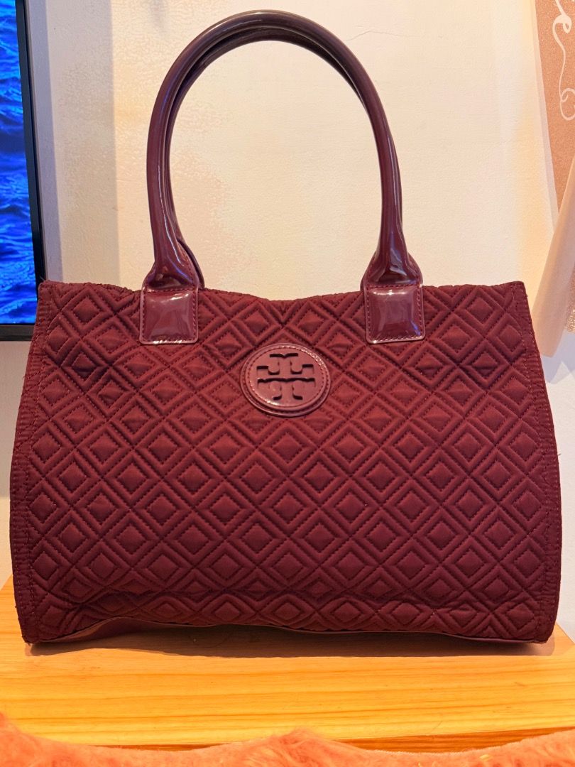 Tory Burch Ella (Category: Luxury Bags & Wallets) located in Cagayan de Oro. Submitted by rairaibags (Listing ID 1462978741, Image 1). Description: .