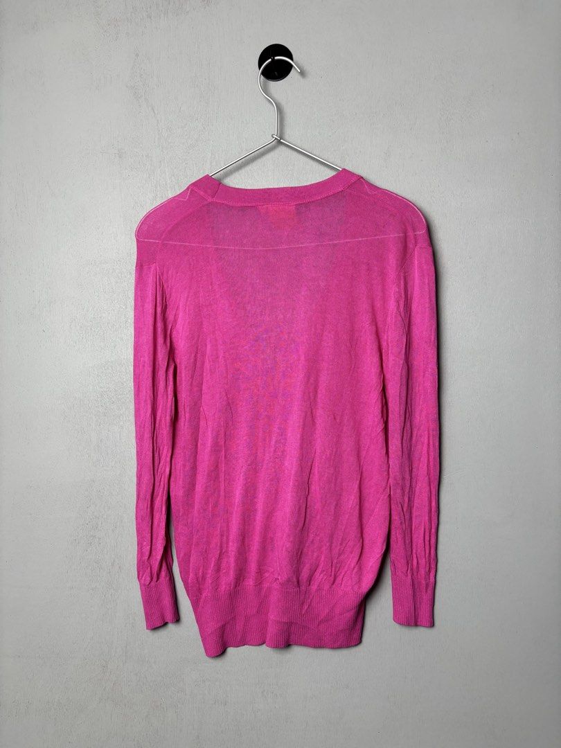 Tory Burch Logo Button Cardigan (Category: Coats, Jackets and Outerwear) located in Mandaluyong City. Submitted by fellas_ph (Listing ID 1463049971, Image 3). Description: Excellent condition Missing one button Size M 17.5" Width 24" Lengthu.