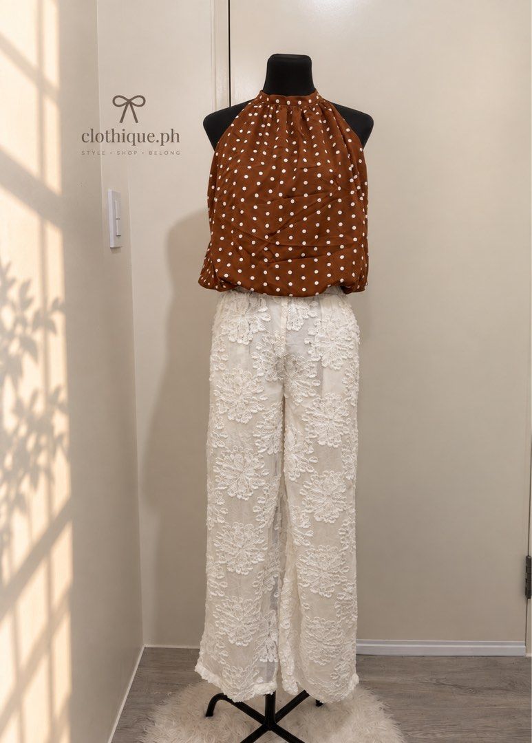 Trendy Lace Pants (Category: Jeans) located in Makati City. Submitted by clothique.ph (Listing ID 1462903386, Image 1). Description: ୨୧ ˚₊‧ 𝓣𝓻𝓮𝓷𝓭𝔂 𝓛𝓪𝓬𝓮 𝓟𝓪𝓷𝓽𝓼 ˚₊‧୨୧ 𐙚 𝓓𝓮𝓵𝓲𝓬𝓪𝓽𝓮 • 𝓕𝓮𝓶𝓲𝓷𝓲𝓷𝓮 • 𝓣𝓻𝓮𝓷𝓭𝔂 🎀✨ ♡ 𝓑𝓻𝓪𝓷𝓭 𝓝𝓮𝔀 ♡ 𝓦𝓲𝓽𝓱 𝓘𝓷𝓭𝓲𝓿𝓲𝓭𝓾𝓪𝓵 𝓟𝓸𝓾𝓬𝓱 ♡ 𝓢𝓲𝔃𝓮: 𝓢𝓶𝓪𝓵𝓵 ♡ 𝟣 𝓼𝓽𝓸𝓬𝓴 𝓸𝓷𝓵𝔂 🛍️🎀 𐙚 𝓛𝓪𝓬𝓮𝔂, 𝓯𝓮𝓶𝓲𝓷𝓲𝓷𝓮 & 𝓮𝓯𝓯𝓸𝓻𝓽𝓵𝓮𝓼𝓼𝓵𝔂 𝓬𝓱𝓲𝓬. 🤍 ♡ 𝓓𝓜 𝓽𝓸 𝓬𝓵𝓪𝓲𝓶 ♡