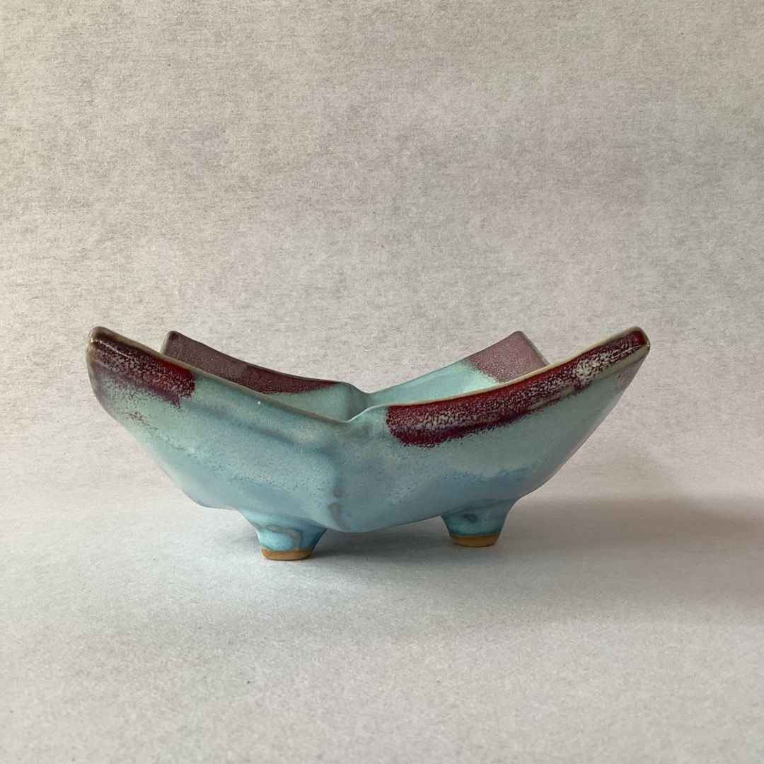 Tri-footed Bowl; signed (Category: Vases & Decorative Bowls) located in Davao. Submitted by atbpshop192593 (Listing ID 1463081333, Image 3). Description: Php280 Tri-footed Bowl; signed H: 2.9 inches L: 6 inches Please REVIEW PHOTOS We use 100% repurposed packaging materials SF starts at Php70 via Flash Express First to pay.