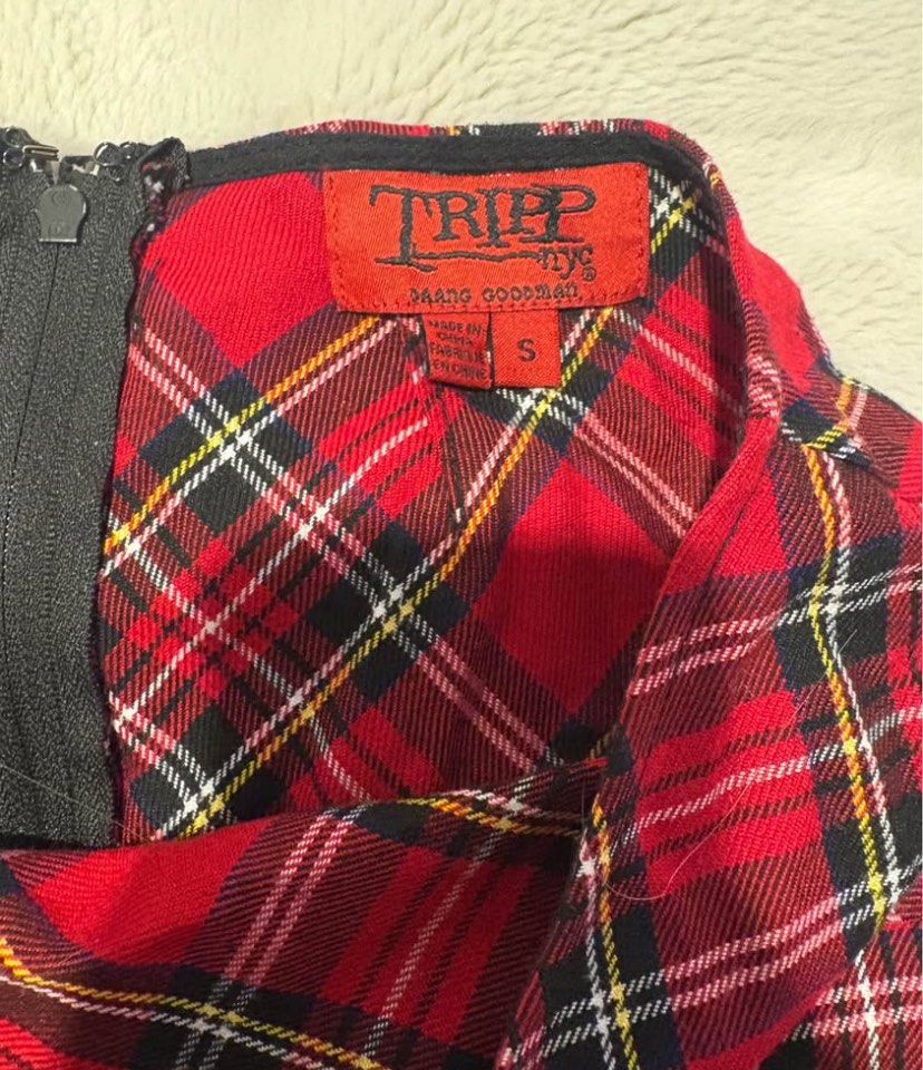 Tripp NYC plaid skirt (Category: Skirts) located in Quezon City. Submitted by cheerupbby (Listing ID 1463084701, Image 2). Description: 27” waist. Trying to sell here but crossposted on fb 🇨🇦. Personal item. I will ship when I get back to the Philippines from Canada in Nov 2026 or February 2027. Note: I will only bring what is SOLD. 📍 QC - location sa pinas Can ship thru lalamove or j&t.