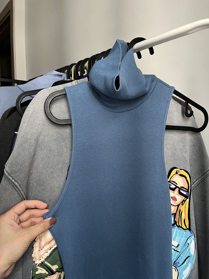 Turtle neck dress (Category: Dresses) located in Dasmarinas. Submitted by 365daysofsummer (Listing ID 1462911705, Image 2). Description: from overruns cold season is coming! RFS: major decluttering / change of wardrobe .