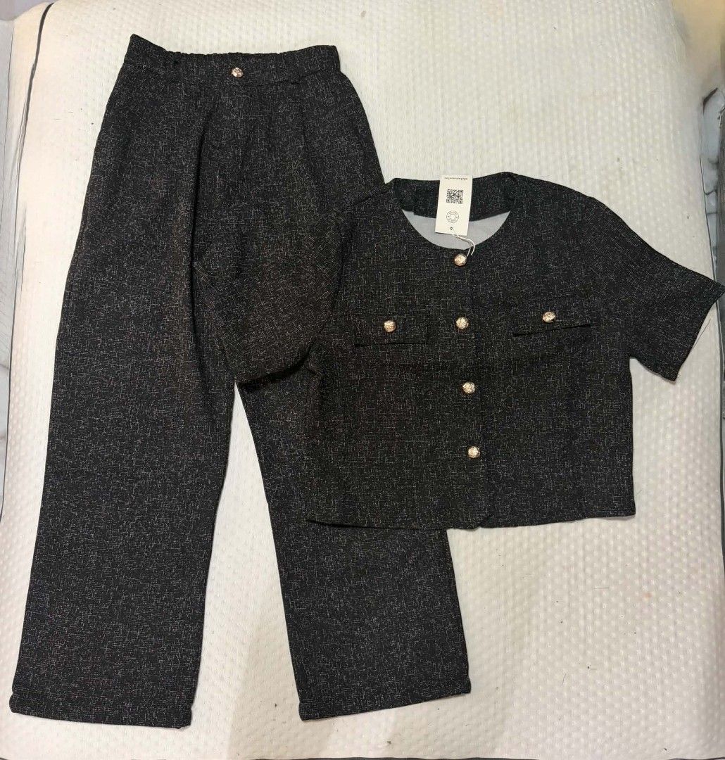 Tweed coordinates (Category: Sets or Coordinates) located in Quezon City. Submitted by pinkystrends.co (Listing ID 1463045554, Image 1). Description: .