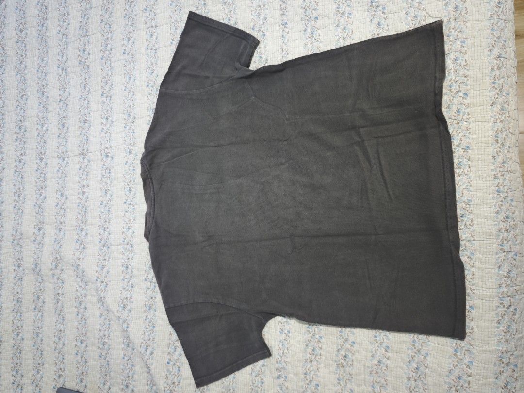 UCLA vintage bruins shirt (Category: Tshirts & Polo Shirts ) located in Antipolo. Submitted by skyflakeslover (Listing ID 1463029806, Image 2). Description: 21 chest 26 length J&T shipping Gcash / maya / Bank transfer.