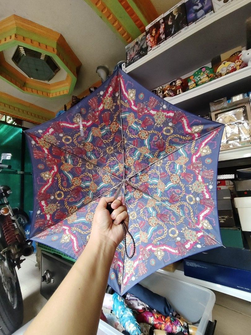 Umbrella (Category: Umbrellas) located in Davao. Submitted by dvo_jpnstuff (Listing ID 1463007555, Image 3). Description: .
