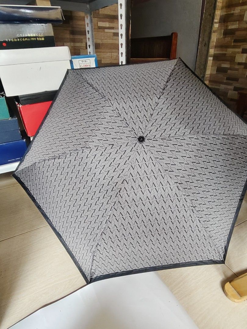 Umbrella (Category: Umbrellas) located in Davao. Submitted by dvo_jpnstuff (Listing ID 1463036304, Image 3). Description: .