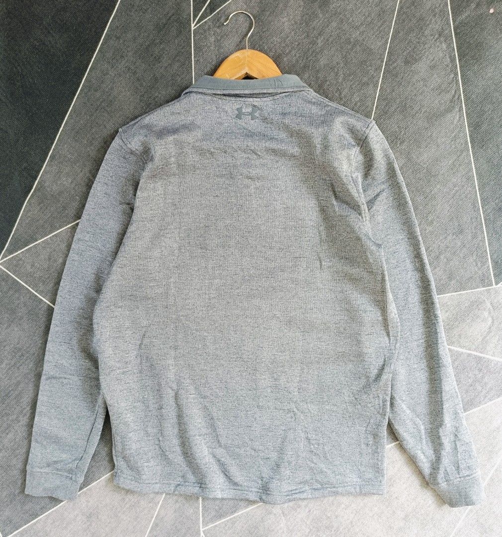 Under Armour Qzip (Authentic) (Category: Coats, Jackets and Outerwear) located in Cebu City. Submitted by renzecamingay (Listing ID 1463032703, Image 2). Description: Under Armour Qzip Good as New Medium fit Width 21.5 Length 26.5 950 Plus ship Only Thank you and GOD bless ☺️.