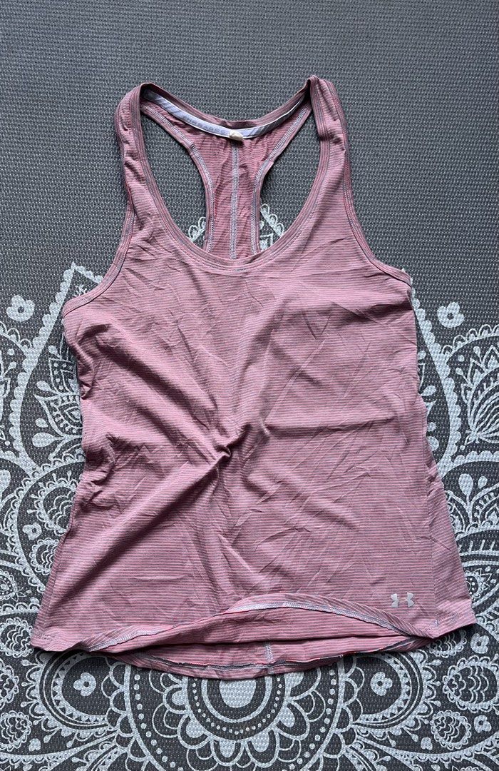 UNDER ARMOUR Tank top (Small) (Category: Activewear) located in Manila. Submitted by dayclutter (Listing ID 1463020353, Image 1). Description: .