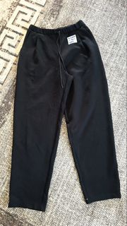 (Category: ) located in . Submitted by thriftbyaffizahelmi (Listing ID 1462898145, Image 1). Description: .