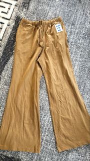 (Category: ) located in . Submitted by thriftbyaffizahelmi (Listing ID 1462897748, Image 1). Description: .