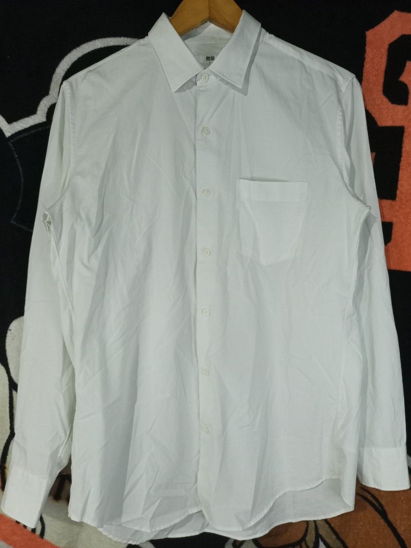 Uniqlo Button Down Long Sleeve Polo (Category: Tshirts & Polo Shirts ) located in Castilla. Submitted by stignapamorma (Listing ID 1463041584, Image 1). Description: Branded Thrifted Long Sleeve Button Down Polo Size - 19x29 Condition - Excellent Color Rate - 9/10 Issue - None Price - 450+SF.