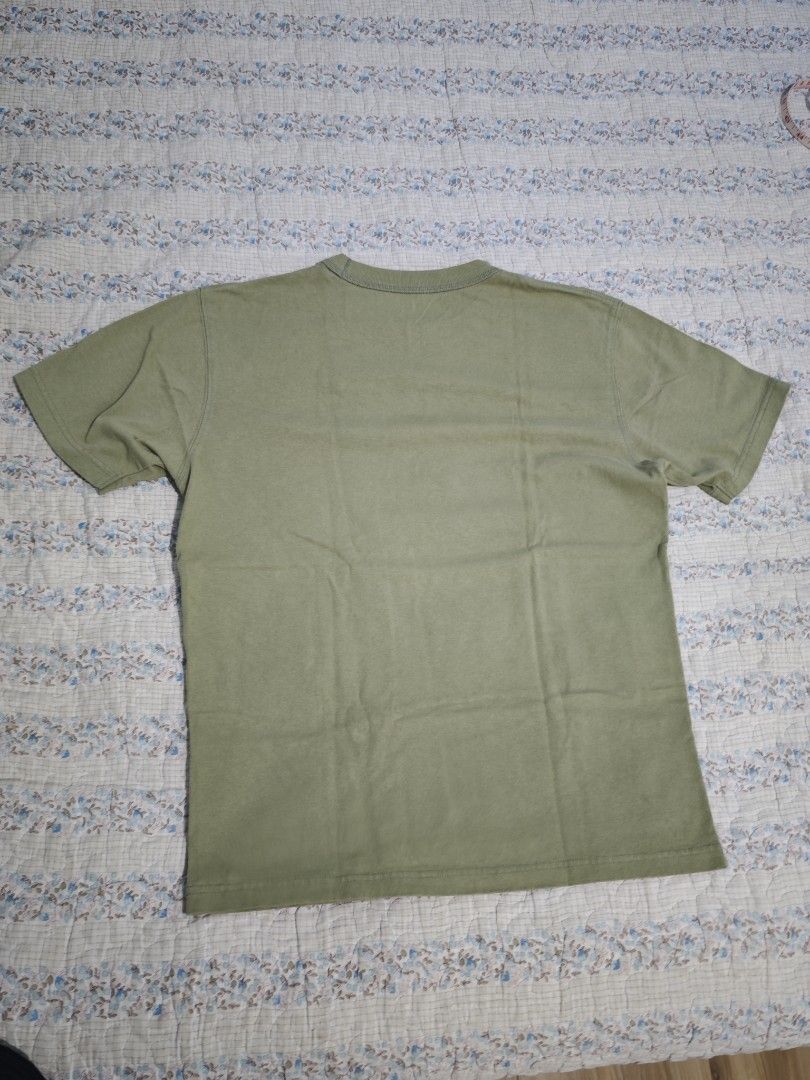 Uniqlo Crew Neck (Category: Tshirts & Polo Shirts ) located in Antipolo. Submitted by skyflakeslover (Listing ID 1463033119, Image 2). Description: Gcash / Maya / Bank stranfer J&T shipping FRS: Decluttering Condition: Lightly used.