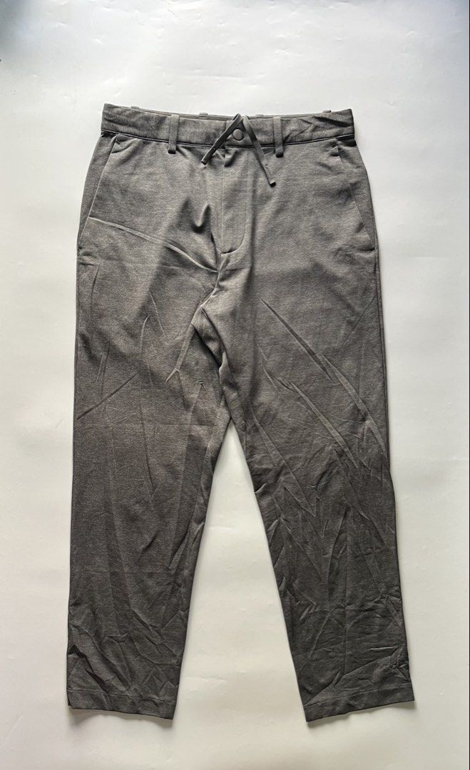 Uniqlo Utra Stretch Ankle Pants in Gray (Category: Trousers) located in Caloocan City. Submitted by michaelmojicaa (Listing ID 1462976227, Image 2). Description: Uniqlo Utra Stretch Ankle Pants in Gray Small Waist 27-30 Length 35 Excellent condition No issue.