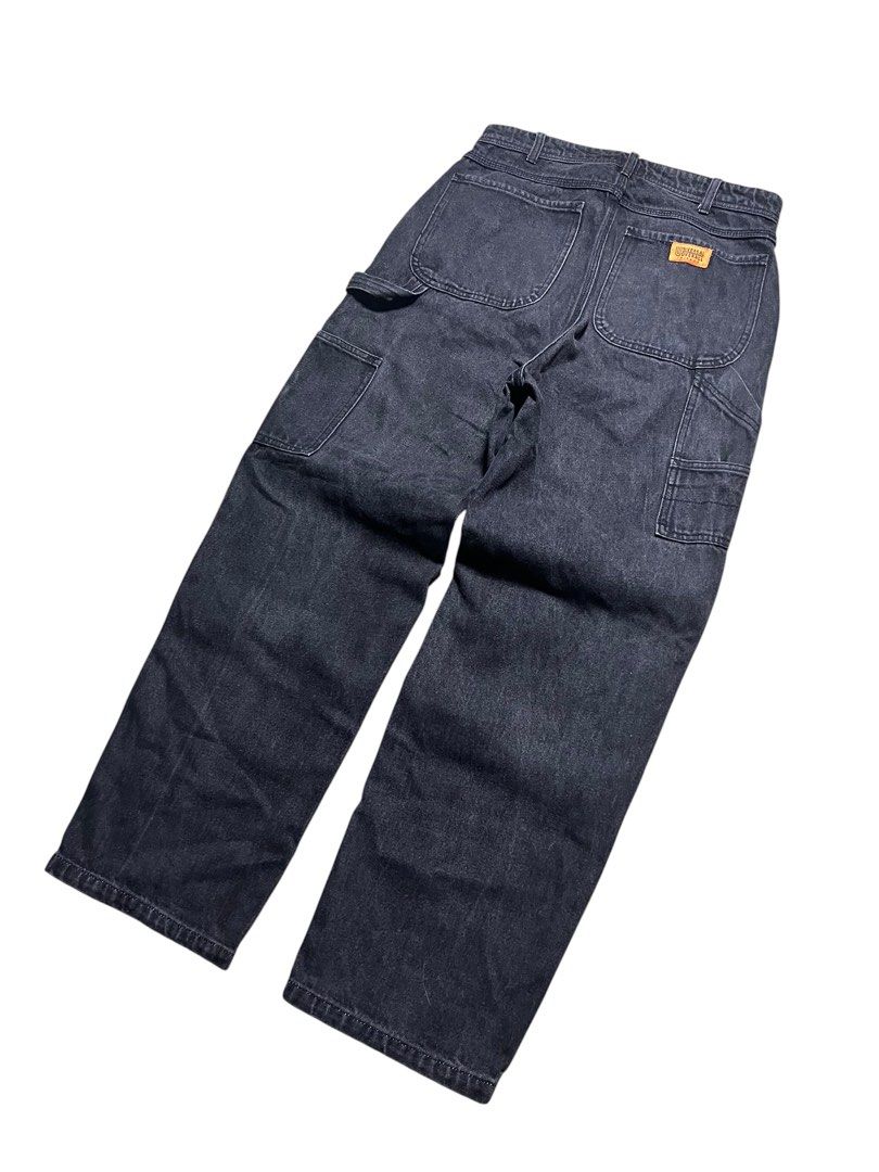UNIVERSAL OVERALL BLACK STONE WASH CARPENTER PANTS (Category: Jeans) located in Las Pinas. Submitted by greedythrifterz (Listing ID 1463037505, Image 3). Description: UNIVERSAL OVERALL BLACK STONE WASH CARPENTER PANTS DIMES- WIDTH 31, LENGTH 42, THIGHS 12.5 LEG OPEN 8.7 (ALL INCHES) NO ISSUE, FREE SHIP AND NEGOTIABLE .