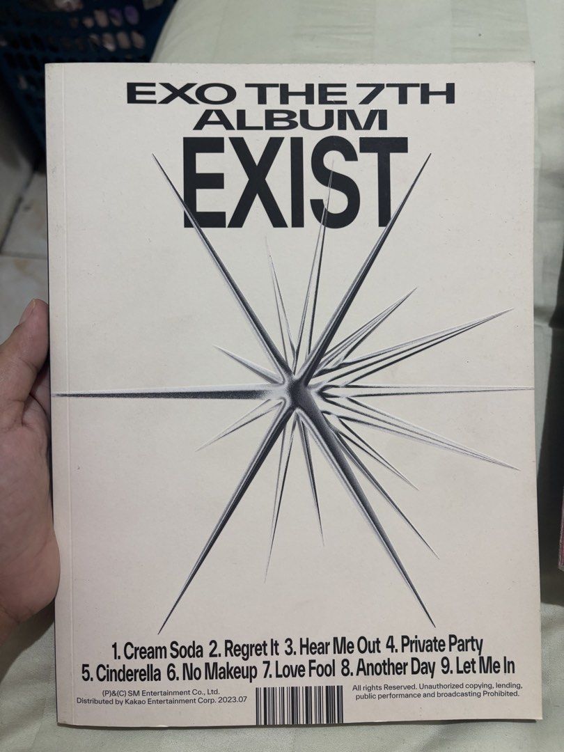 UNSEALED KPOP ALBUMS (Category: Storybooks) located in Manila. Submitted by viraaaaa.802 (Listing ID 1463068185, Image 3). Description: Decluttering Selling my unsealed kpop albums!! 150-250/pc.