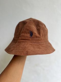 (Category: ) located in . Submitted by 89closet (Listing ID 1462967976, Image 1). Description: .