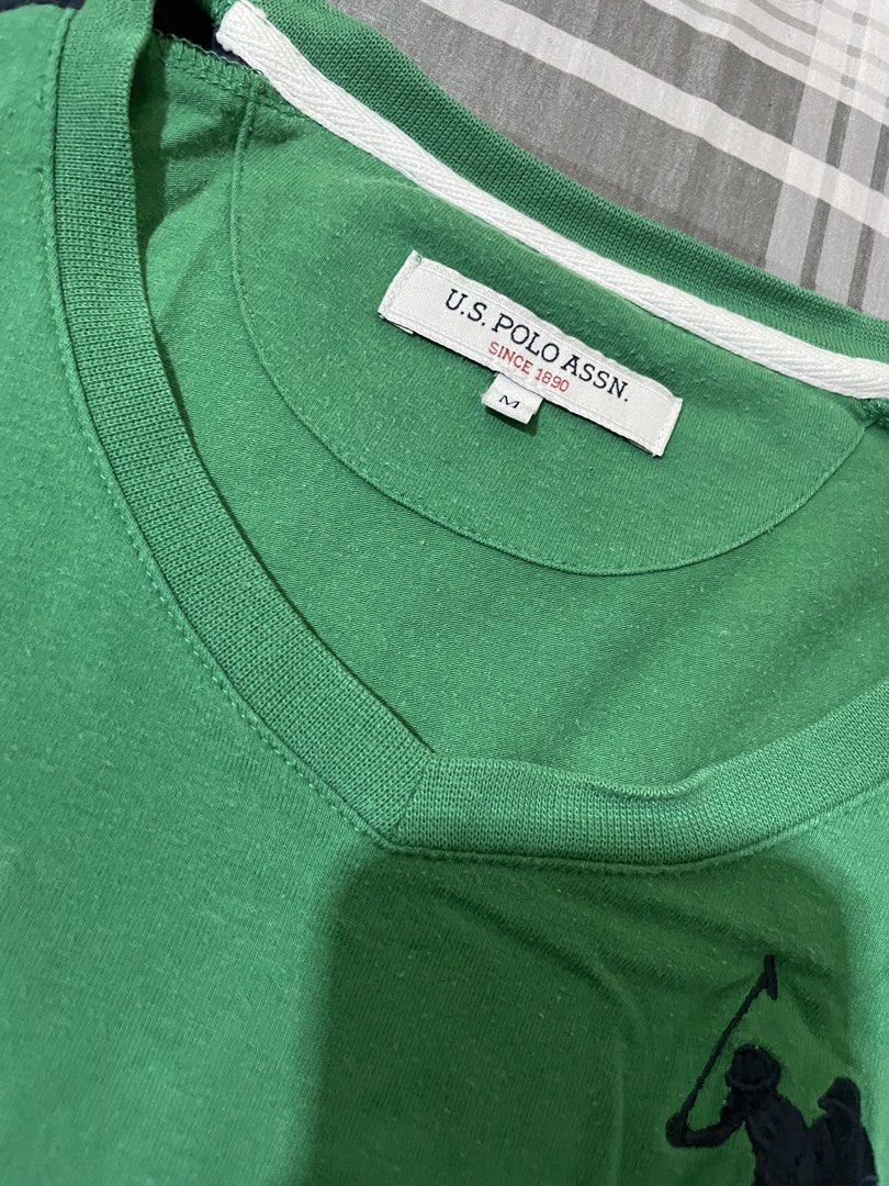 US POLO ASSN green shirt (Category: Shirts) located in Bulacan. Submitted by ohyul.06 (Listing ID 1462966854, Image 3). Description: authentic .