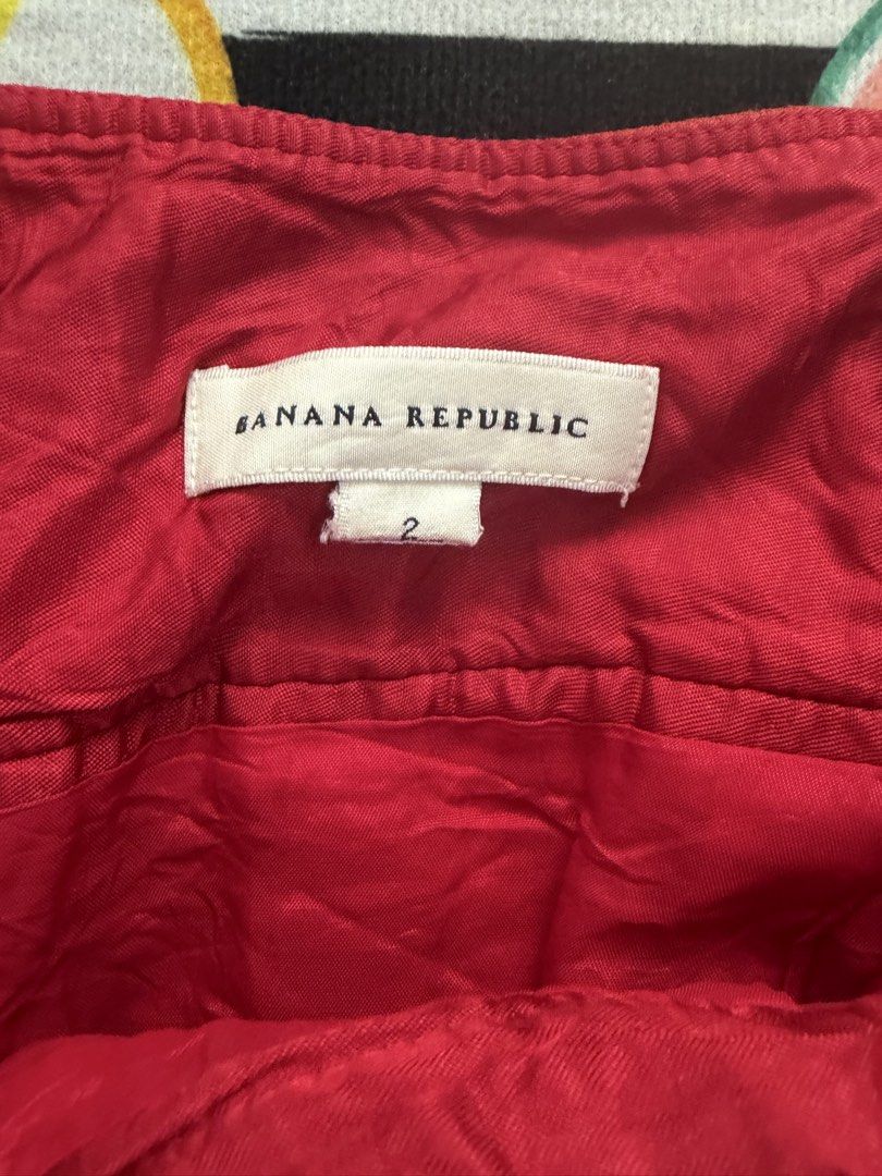 USA red skirt thick fabric (Category: Skirts) located in Manila. Submitted by thekidshop (Listing ID 1463040760, Image 2). Description: Quality material .