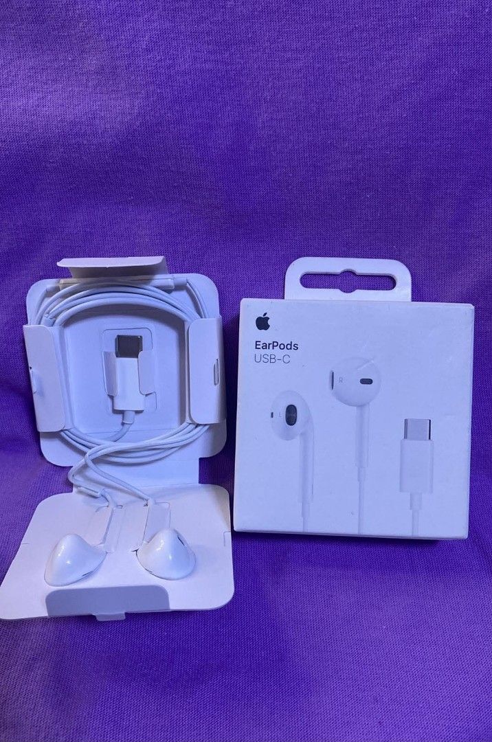 USB-C Headphone EARPODS (Category: Headphones & Headsets) located in Manila. Submitted by milasgadgetph (Listing ID 1462919972, Image 1). Description: .