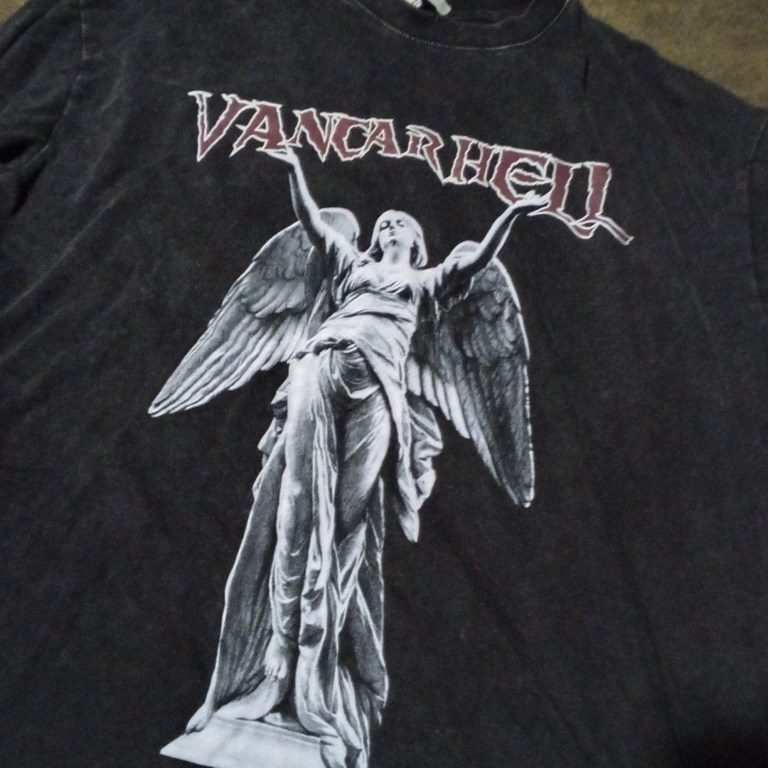 Vancarhel acid wash distress (Category: Formal Shirts) located in Manila. Submitted by tcbukay_zxc25 (Listing ID 1463047435, Image 2). Description: vancarhel acid wash distress design 24.5x29 excellent.