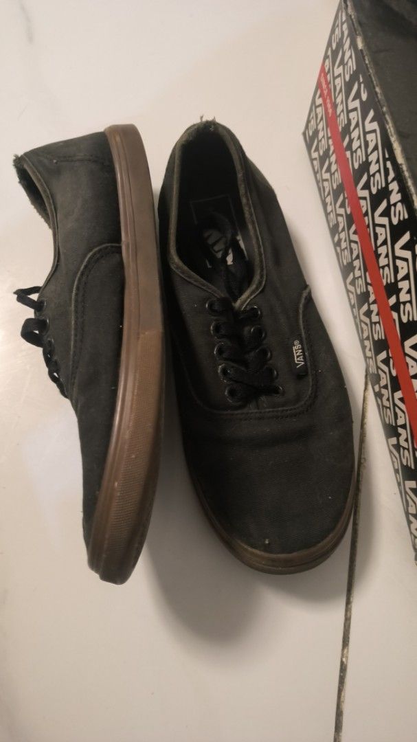 Vans Authentic Lo Pro Gumsole Black Shoes (Category: Sneakers) located in General Trias. Submitted by francissarao (Listing ID 1462898679, Image 1). Description: Vans Authentic Lo Pro (Gumsole Black) - US Men 4.5 / Women 6.0 (With OG Box) Selling a classic pair of Vans Authentic Lo Pro in the (Gumsole) Black colorway (Model: VN-0W7N9V7). Features a sleek, lower-profile canvas upper compared to standard Vans, paired with a durable brown gum sole. 