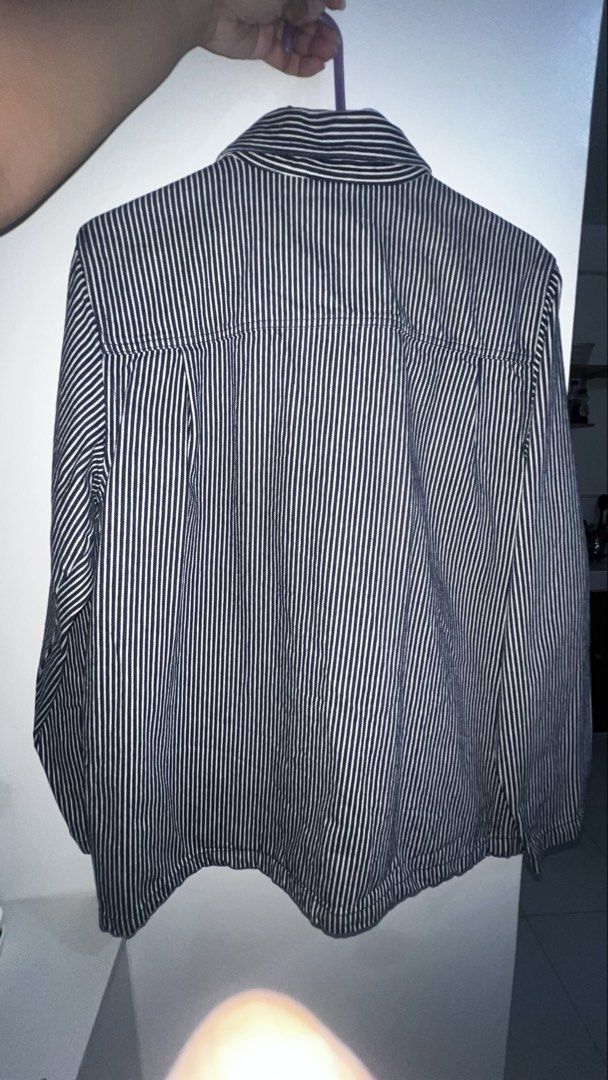 Vans original jacket (Category: Coats, Jackets and Outerwear) located in Cavite. Submitted by chocolat.meilleure (Listing ID 1463062929, Image 3). Description: 100% cotton Original With inner pocket.
