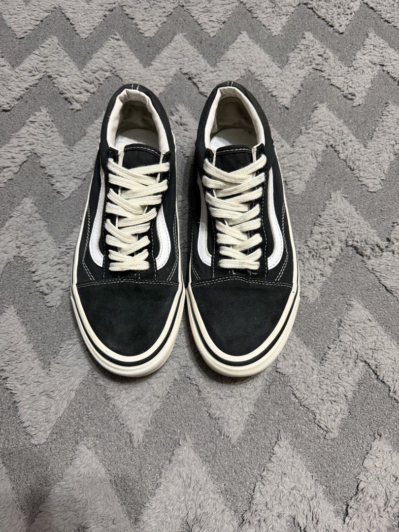 Vans x CDG - Oldschool Sneakers (Category: Sneakers) located in Cavite. Submitted by commoncourtesy (Listing ID 1463099319, Image 2). Description: Size 9.5.