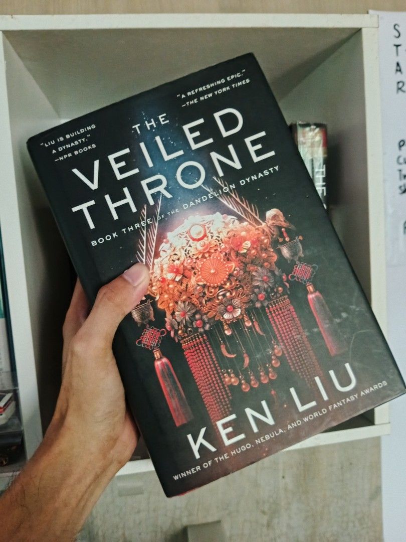 Veiled Throne (Category: Storybooks) located in Binalonan. Submitted by booktopia_by_rei (Listing ID 1462931717, Image 1). Description: MOD: Direct JnT (NO COD) MOP: Gcash — Payment first Shipping fee: 𝐋𝐮𝐳𝐨𝐧 ₱54 | 𝐕𝐢𝐬 ₱69 | 𝐌𝐢𝐧 ₱79.