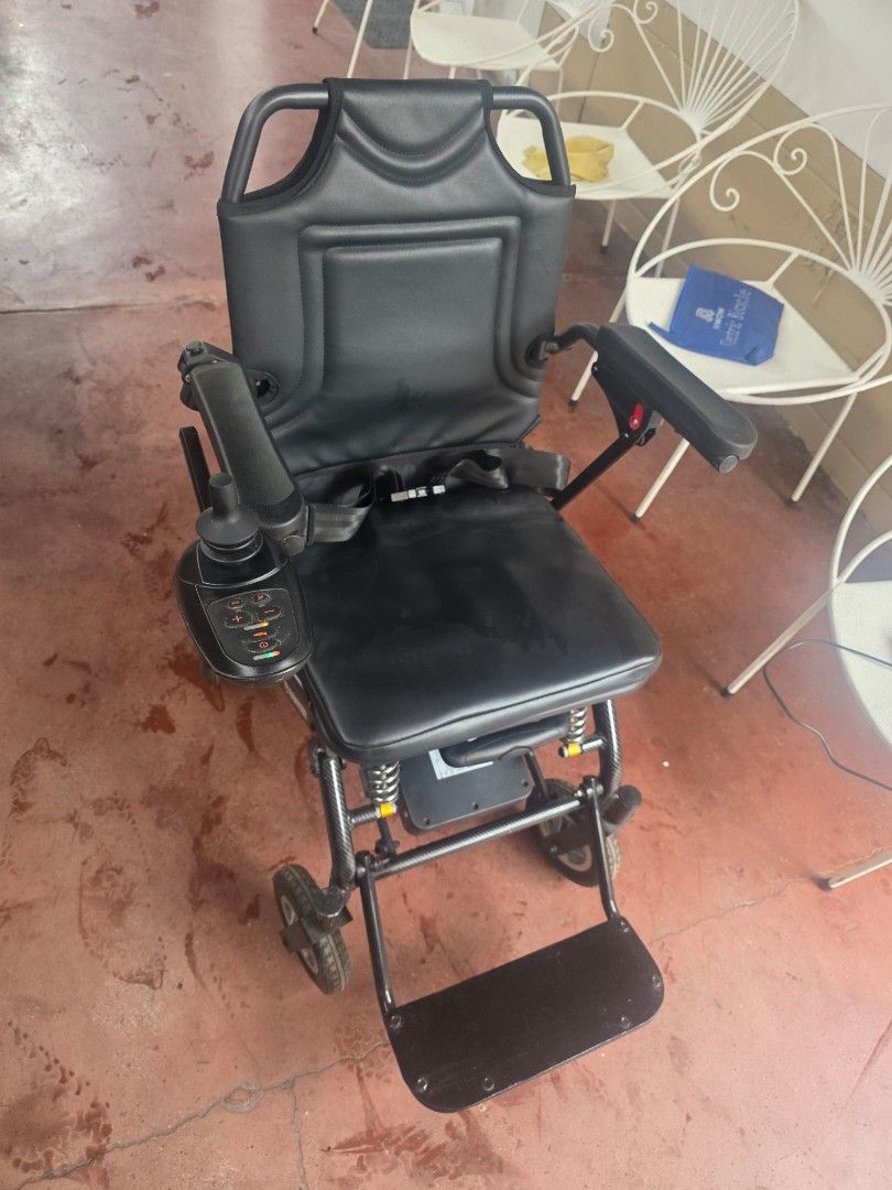 VEK Electric Wheelchair - Foldable Mobility Aid (Category: Wheelchairs) located in Pateros City. Submitted by antznpants (Listing ID 1463019358, Image 3). Description: FOR SALE: Foldable Electric Wheelchair – DY-N301L Price: ₱ 10,000 Negotiable for serious buyers Selling our DY-N301L Electric Wheelchair. Fully functional and ideal for elderly persons, PWDs, or anyone needing assistance with mobility. ✅ Electric / motorized wheelchair ✅ Easy joyst