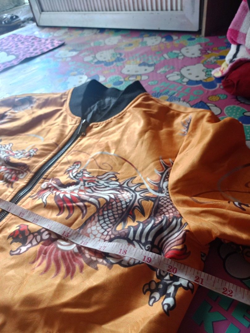 Veste Japoneisa Le Clan du Dragon Bomber jacket (Category: Coats, Jackets and Outerwear) located in Caloocan City. Submitted by reymartthrift (Listing ID 1462934035, Image 3). Description: no issue brand new condition dm me📩.