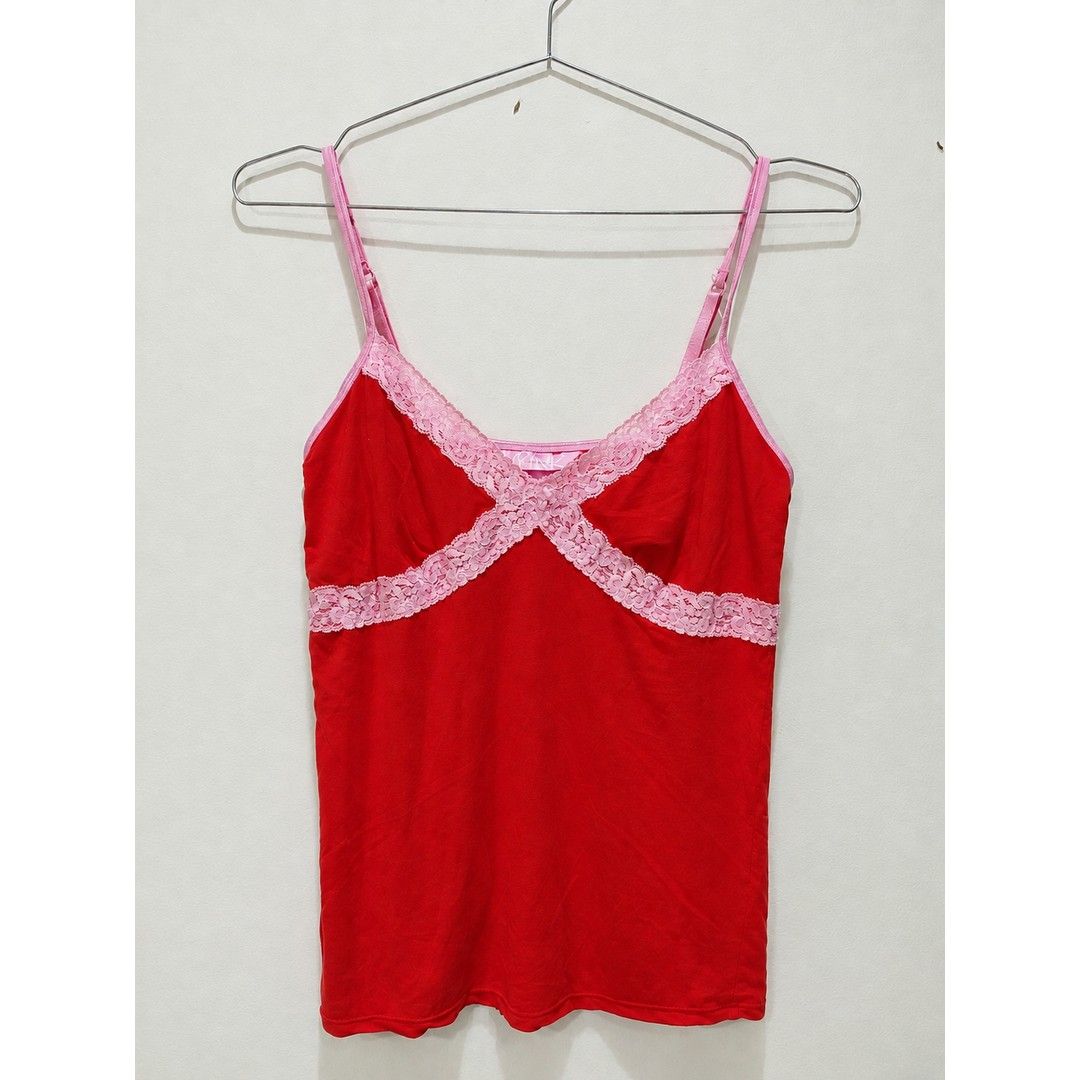 Victoria's Secret Cami Top (Category: Sleeveless) located in Binan City. Submitted by flaura.finds (Listing ID 1463036139, Image 1). Description: W: 25 - 27 inches L: 18 inches - Fits S-M, No flaws, Like New - Gcash Payment Only - Shipping through j&t DM for more questions!.