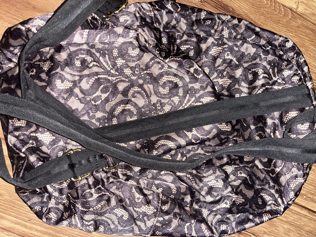 Victoria's Secret Foldable Backpack (Category: Backpacks) located in San Pablo. Submitted by crazyr17 (Listing ID 1463024827, Image 3). Description: - Brand: Victoria's Secret - Type: Foldable Backpack - Design: Intricate lace pattern - Condition: Great - Feature: Easily foldable for storage.