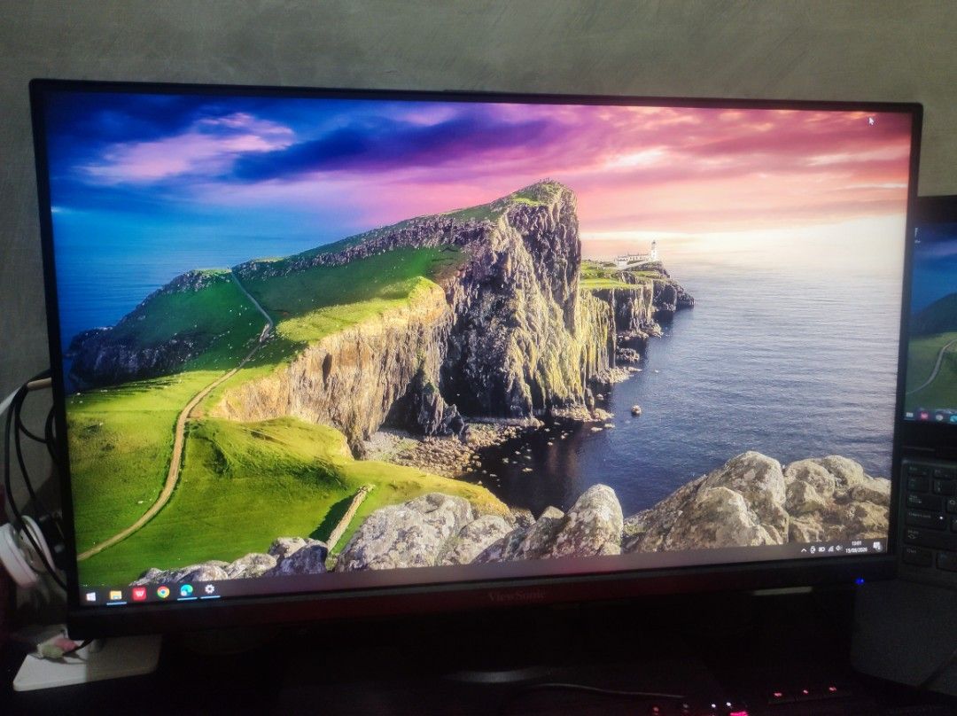 VIEWSONIC XG2431 (Category: Desktops) located in Manila. Submitted by jrhob (Listing ID 1462921190, Image 1). Description: RUSHH!! RUSHH!! VIEWSONIC XG2431 ROTATABLE Gaming Monitor NO BOX NO DEAD PIXEL NO DENTS/SCRATCH GANA BUILT-IN SPEAKER 24inch 1920x1080 reso 240hz IPS Lady owner, alaga po, free na Display port and HDMI issue: may nalubog po atang button, minsan nalabas po ang settings but after po mapindot d na po ulit gagana buttons kaya d p