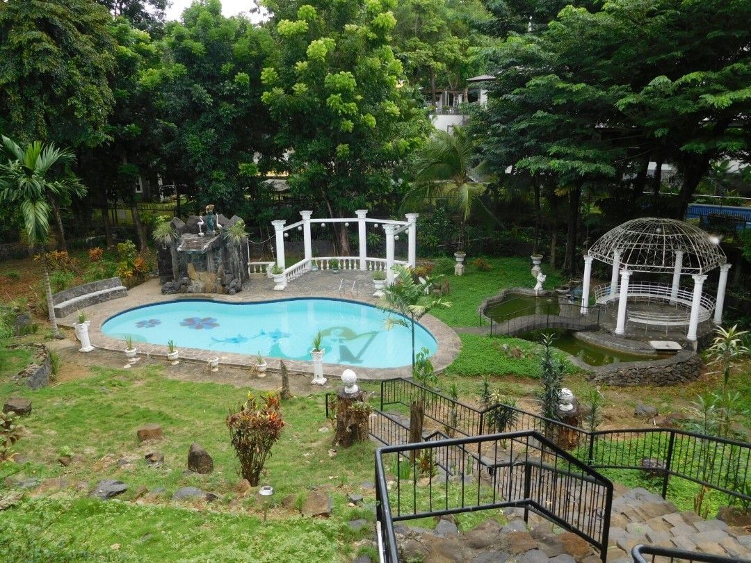 For Lease: Villa Paraiso Mansion (Category: House & Lot) located in Cainta. Submitted by villa_paraiso (Listing ID 1462964007, Image 2). Description: Prestigious gated community of Fairmount Hills in Antipolo. Set on an expansive 3,213 sqm fully landscaped lot with a 1,300 sqm of living space. 5-10mins away from Robinsons antipolo 5mins away from nearest hospital 10-15 mins away from Antipolo Cathedral Easy access on both ortigas extension and su
