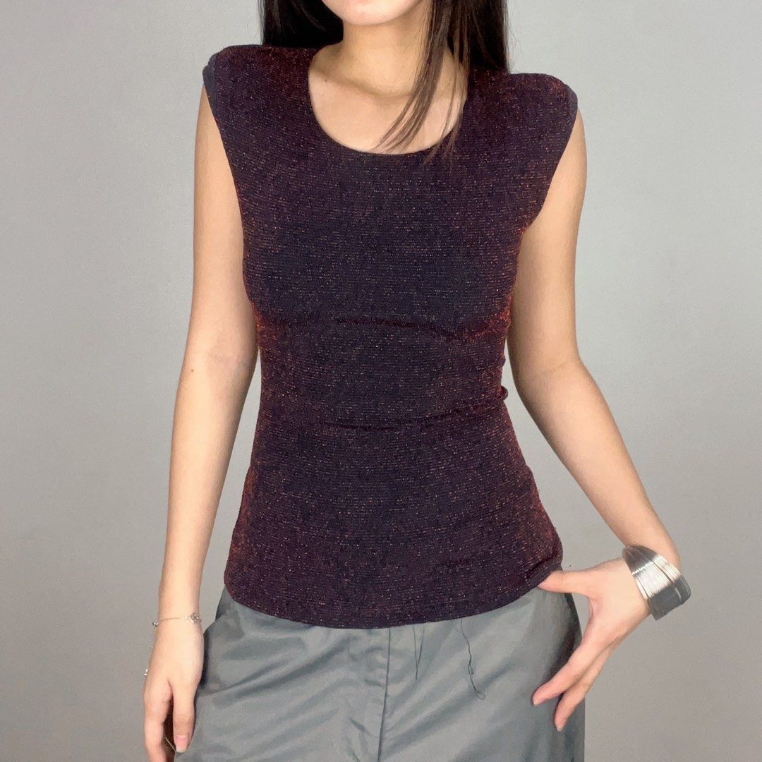 vintage DAF tank top (Category: Sleeveless) located in Manila. Submitted by pabili.ph (Listing ID 1463072884, Image 1). Description: small L21", up to B34".