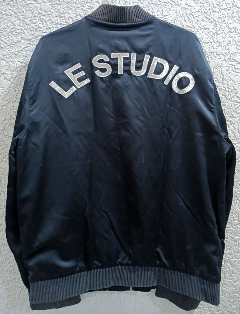 VINTAGE JACK & JONES STUDIO BOMBER JACKET (Category: Coats, Jackets and Outerwear) located in Calamba. Submitted by rootsph (Listing ID 1462943132, Image 2). Description: Details: Fits Xl. Has a Talon brand zipper. Fully embroidered designs. Dimes: 24W x 27L Color: Black Condition: Good, no issue, complete tags with extra button Please manage your expectation, item being sold is preloved and not brand new unless stated otherwise. Major and minor 
